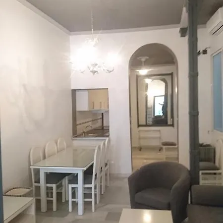 Homestay Cost Teatro